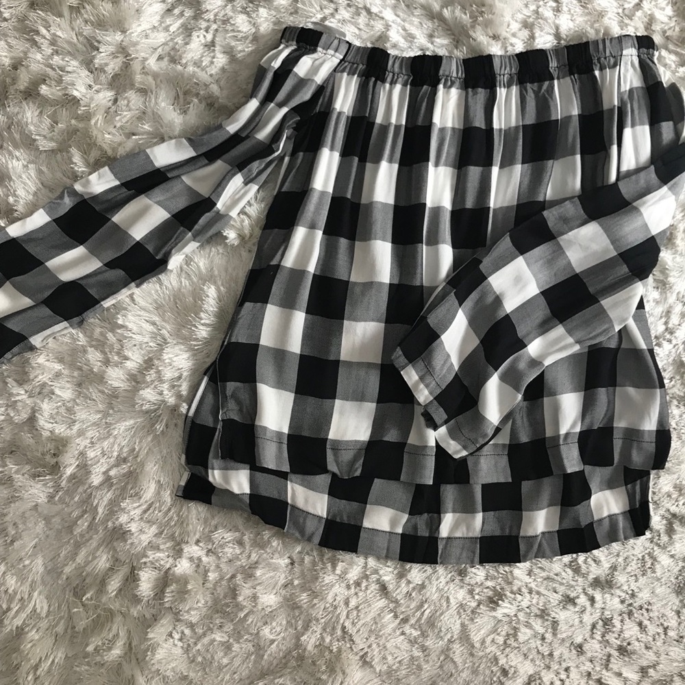 Plaid Off-the-shoulder Blouse